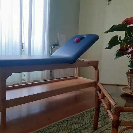 L'ecrin De L'orb Bed and Breakfast