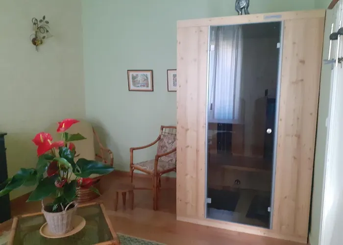 L'ecrin De L'orb Bed and Breakfast 4*